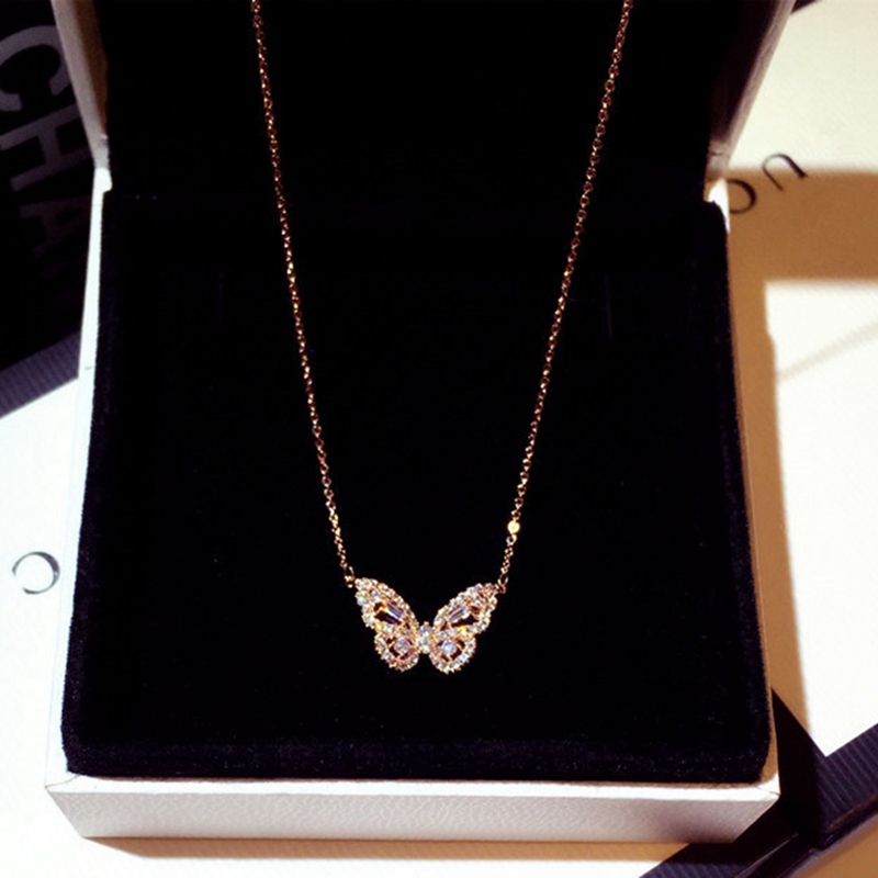 Dây Chuyền Mặt Bướm Đính Đá Zircon