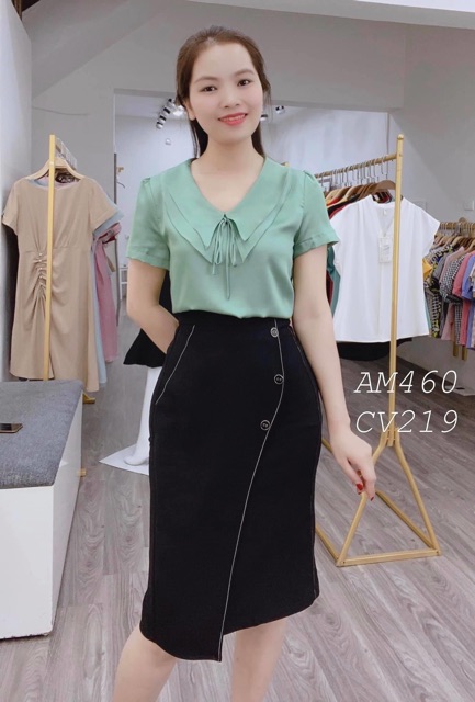 Chân váy bút chì trần chỉ cách điệu trẻ trung | BigBuy360 - bigbuy360.vn