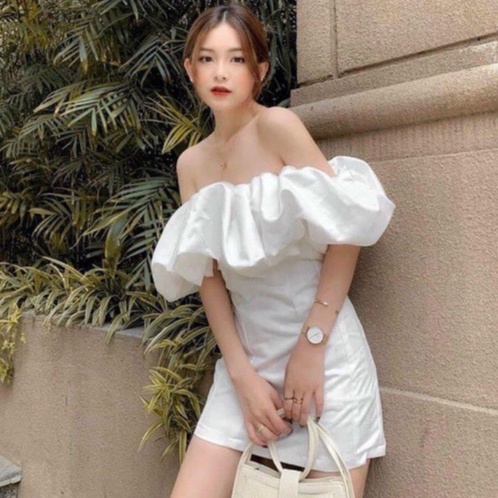 Váy trễ vai hai màu trắng đen kiểu dáng freesize phom ôm tôn dáng hack chân cực xinh - Váy đầm nữ dáng body hở vai C145