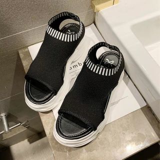 Giầy độn đế cao 6cm cá tính (size 35-40)