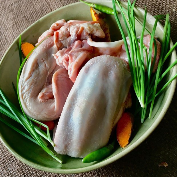 3 cái Lưỡi  Heo đóng khay hút chân không - Thực Phẩm 4 Mùa - 4Muafood