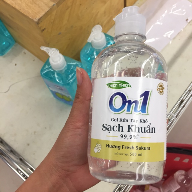 Nước rửa tay khô