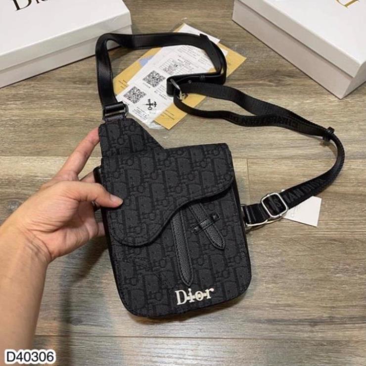 Túi Chéo Vải Cavas Thêu Hoạ Tiết Full Bõ - Bag Đeo Chéo Nam Nữ Cao Cấp - Túi Dior Full Box  ảnh thật shop chụp