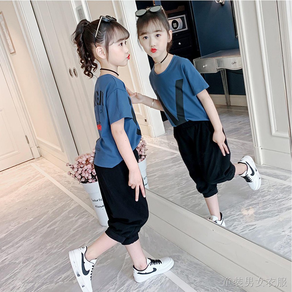 Bàng Mận Hè Cho Bé Gá Kiểu mới Hậu Cô gái mùa Bộ đồ 2020 Trẻ em Qi Summer Girl Little Lớn xuân Quần áo thể thao