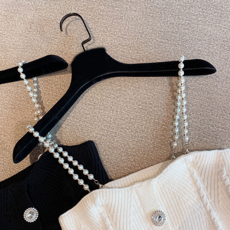 Áo Croptop Hai Dây Dệt Kim Dáng Ôm Đính Đá Phối Nút Ngọc Trai Thời Trang Cho Bạn Gái