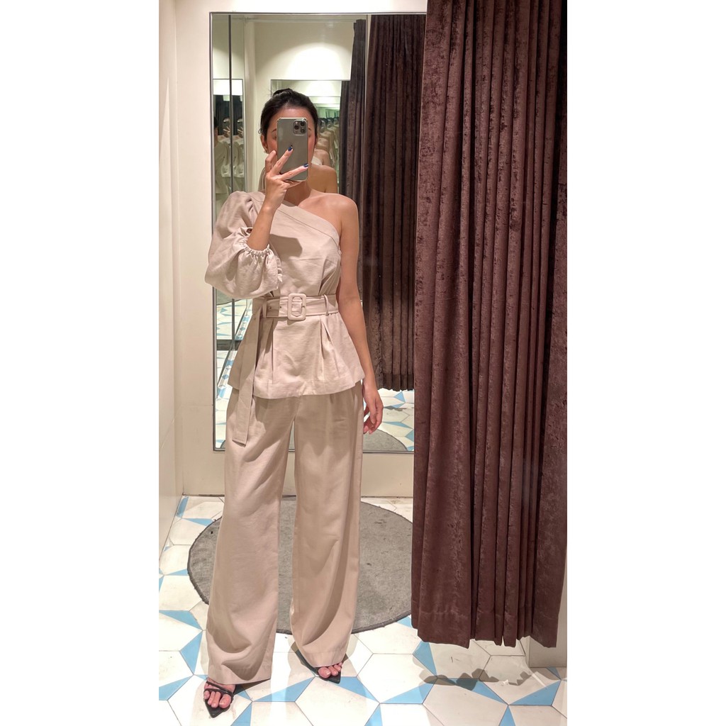 COCO SIN - Áo Kem Lệch Vai Kèm Belt