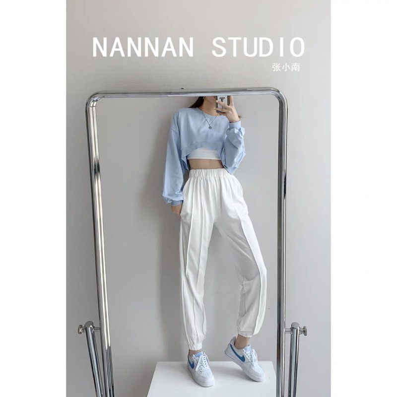 set áo croptop tay dài cổ tròn chất nỉ chân cua kèm áo ba lỗ cá tính | BigBuy360 - bigbuy360.vn