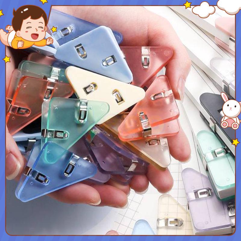 ⭐ iLado ⭐ 【10 PCS / túi dự phòng】 Kẹp tài liệu mini Tam giác kẹp giữ Kẹp Bướm kẹp nhựa Văn phòng phẩm trong suốt màu đặc Học Sinh kẹp giấy đồ dùng học tập Acrylic Tiện Dụng Cho Học Sinh cho trường học văn phòng dễ thương