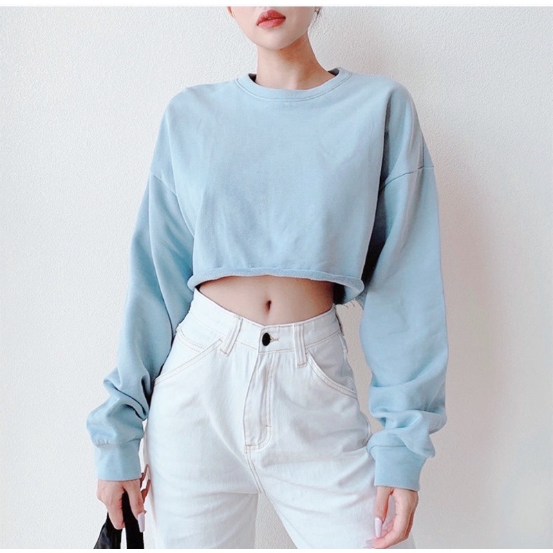 Áo croptop cắt lai