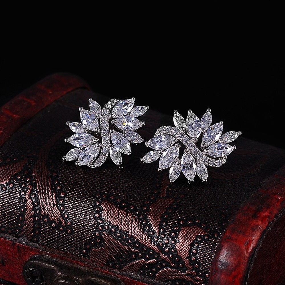 Khuyên Tai Đính Đá zircon Thời Trang Cao Cấp Sang Trọng Phổ Biến