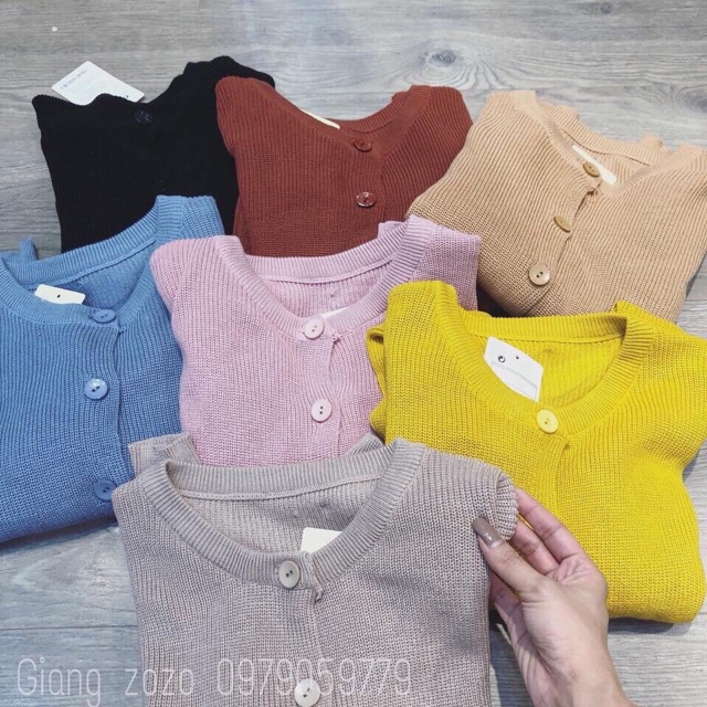 Áo len cadigan cúc cổ tròn | BigBuy360 - bigbuy360.vn