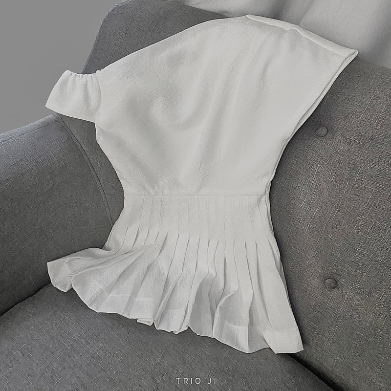 áo xếp ly phong cách hàn quốc