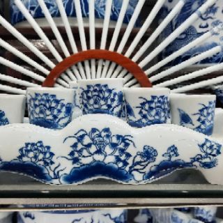 Kỷ chén thờ, bộ chén thờ cúng