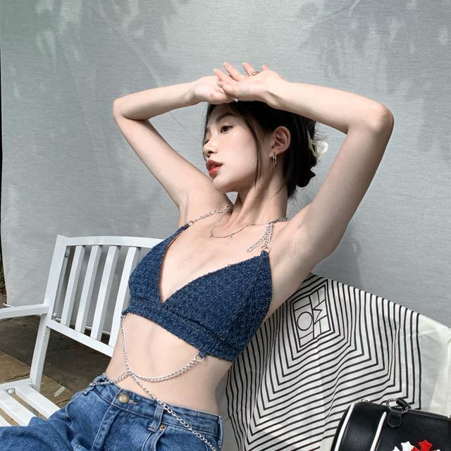 Jiashucheng Hàng Có Sẵn Áo Hai Dây Ngắn Cổ Chữ v Phối Dây Xích Ngọt Ngào Quyến Rũ Thời Trang Mùa Hè Cho Nữ