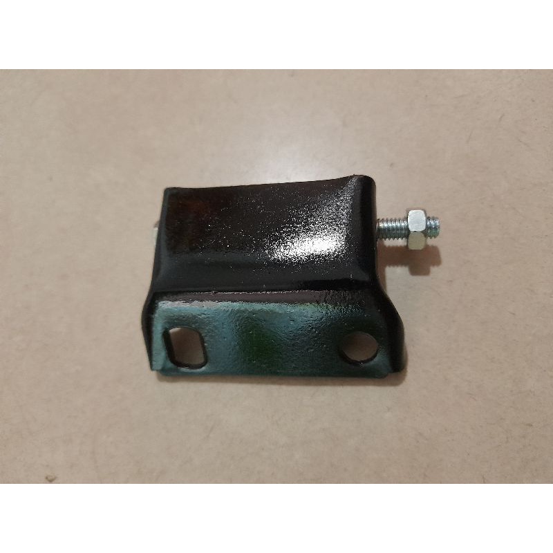 Bát yên trước và sau xe Rs