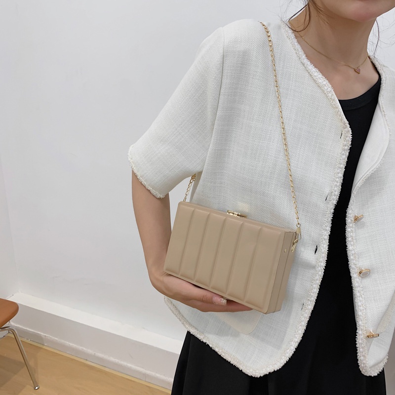 Túi đeo JASMIN NOIR chéo nắp gập in họa tiết kẻ sọc phối dây xích thời trang cho nữ