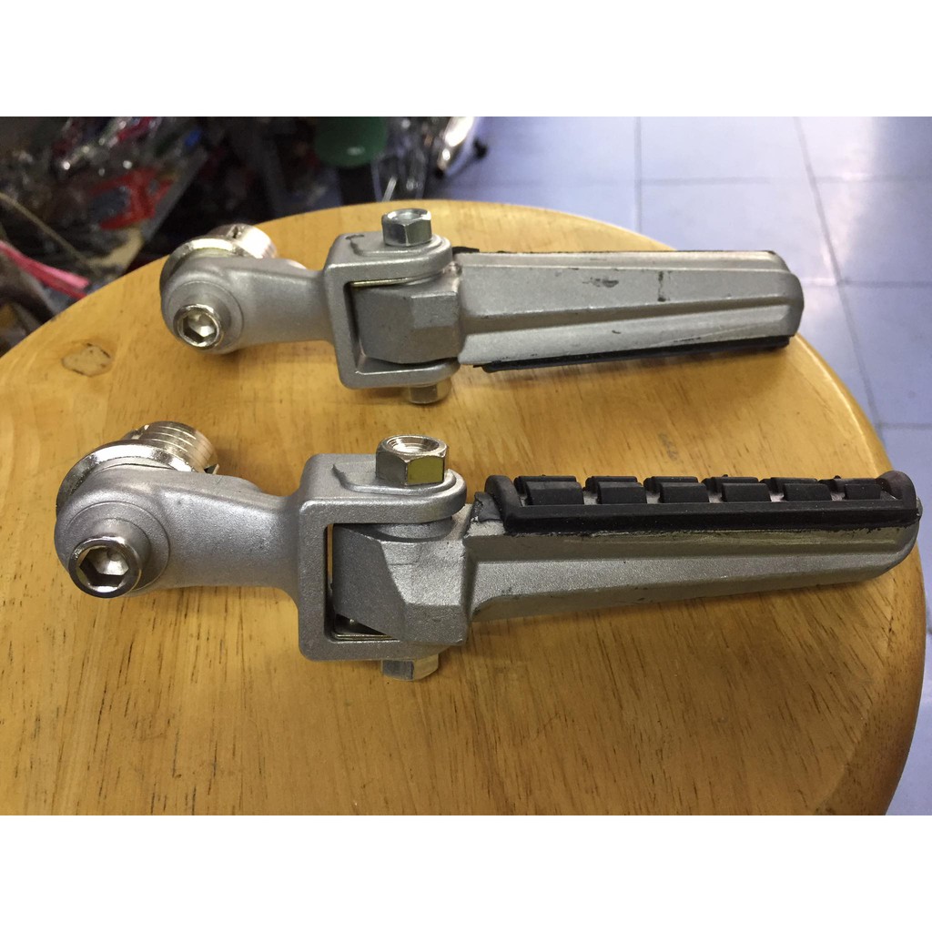 Cặp gác chân sau cho xe 67-Cd-Cl