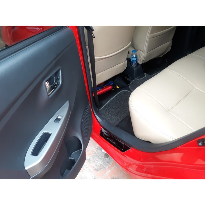 Ốp bậc cửa trong ngoài Toyota Wigo 2018 2019 2020 mẫu titan