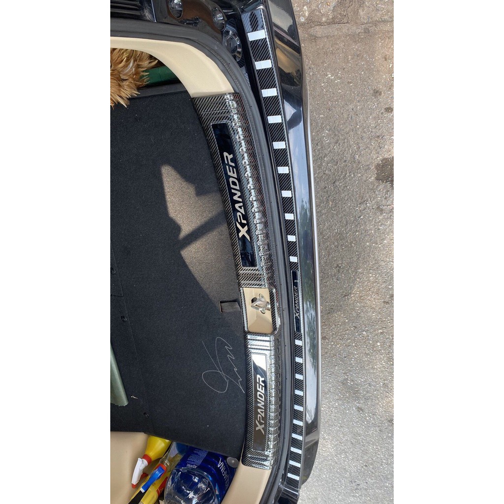 Ốp chồng trầy cốp carbon xe Xpander 2018 - 2021 vân cacbon cao cấp