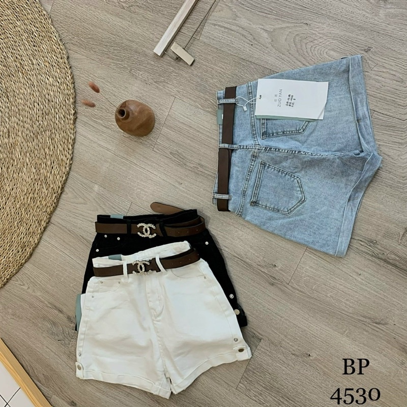 Quần short jean kèm đai