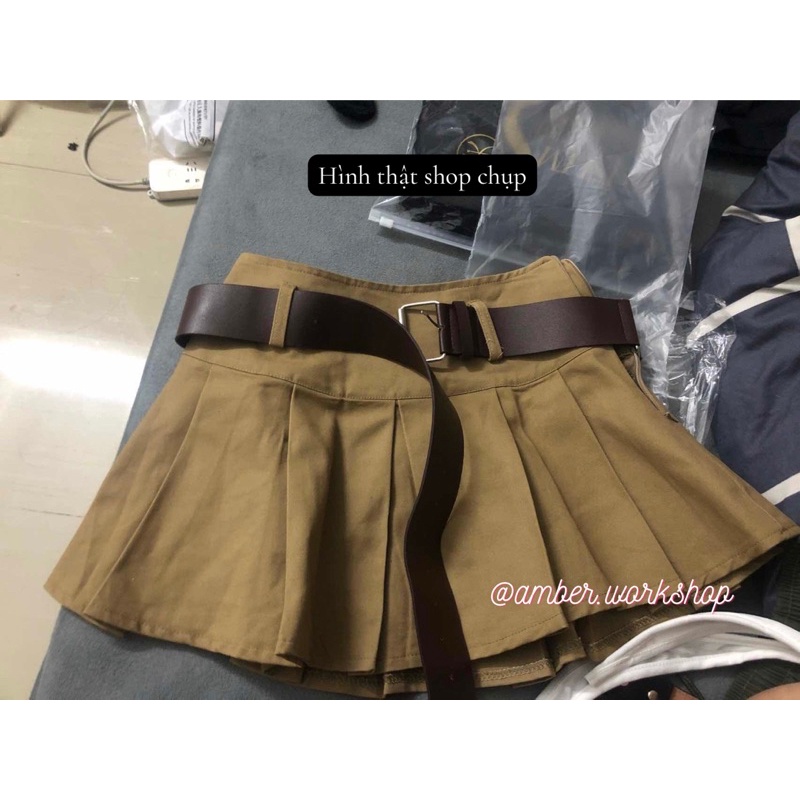 Chân váy ngắn dáng xoè