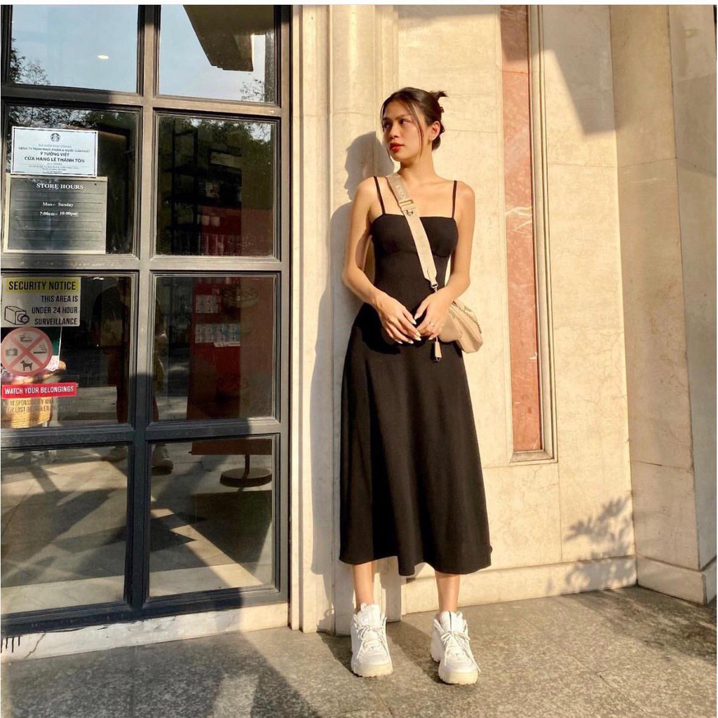 [Mã SKAMA06 giảm 8% tối đa 50K đơn 250K] ĐẦM MIDI ĐEN 2 DÂY XOÈ | BigBuy360 - bigbuy360.vn