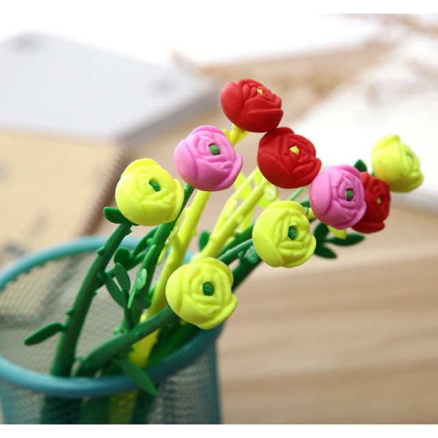 Bút bi nước hình bông hoa
