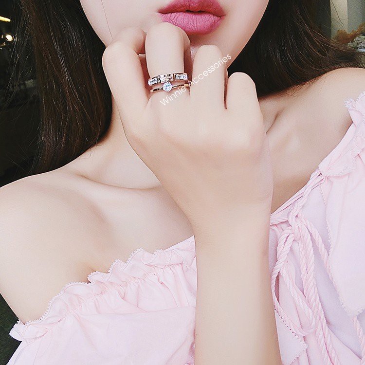 Nhẫn nữ titan MK vàng hồng