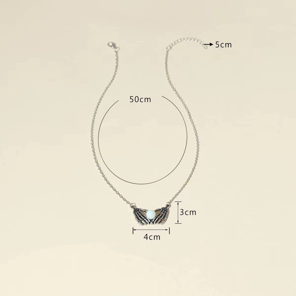 Vòng cổ Mặt Hình Bàn Tay Và Móng Vuốt Đầu Lâu Phát Sáng Phong Cách Retro