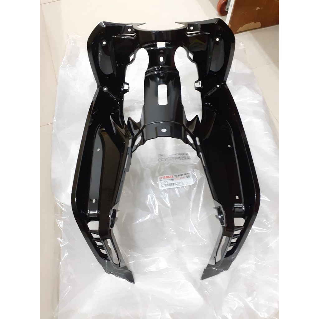 Ốp ổ khóa (Ốp bịt yếm) Exciter 2006 - 2010 Đen bóng