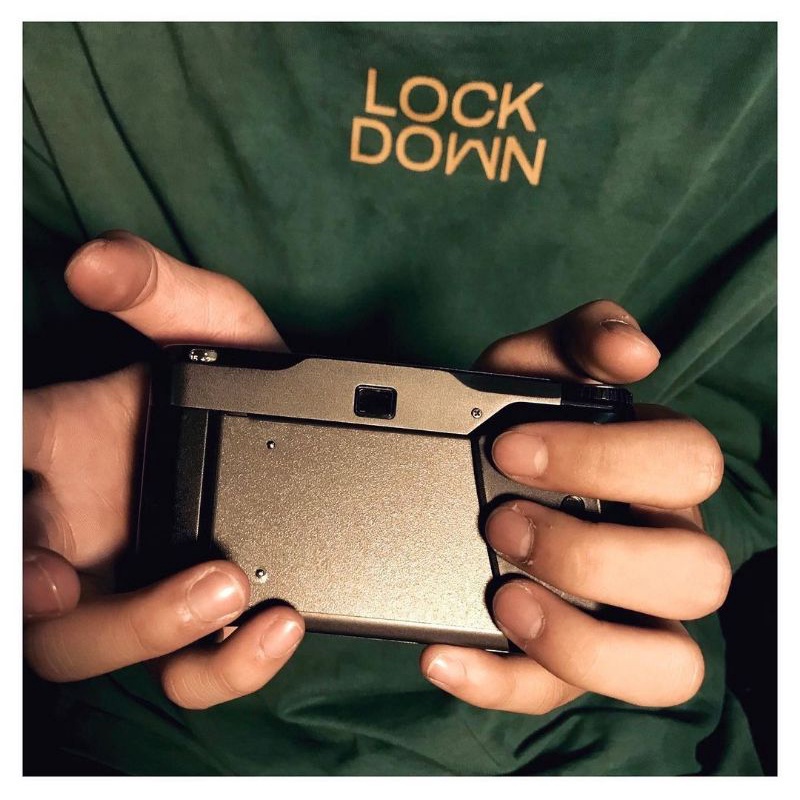 Máy ảnh film Contax T2 Titanium black