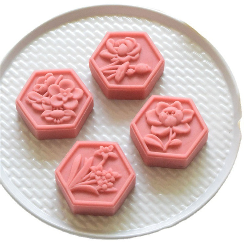 Bộ 50 Khuôn Nhựa Làm Bánh Trung Thu Hình Hoa Dễ Thương