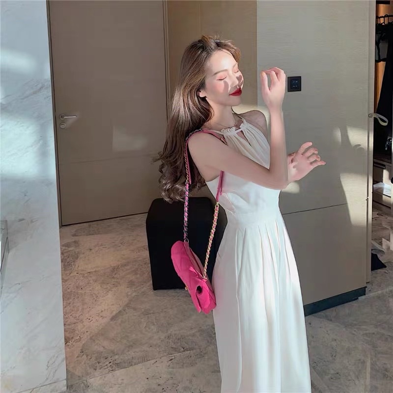 Jumpsuit dài trắng cổ yếm hở lưng phong cách Hàn Quốc sang chảnh hàng Quảng Châu loại đẹp
