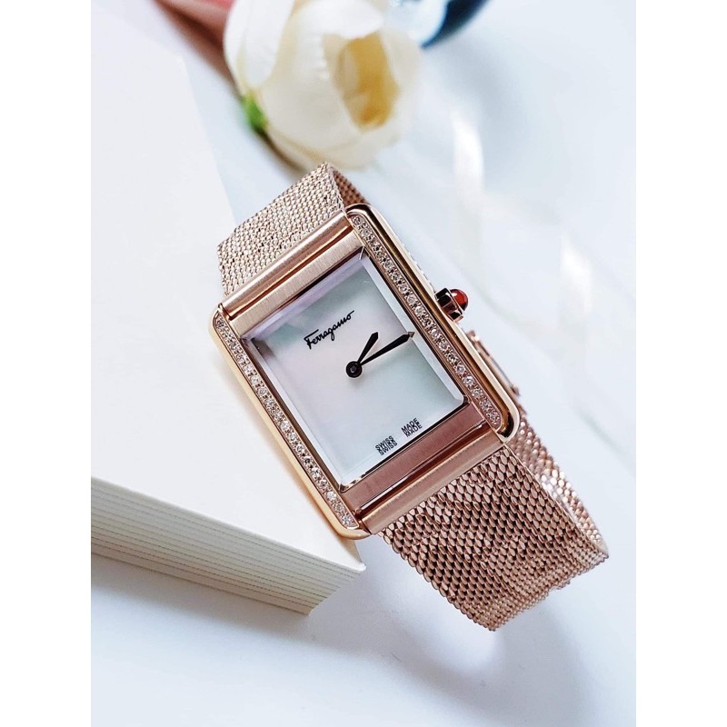 Đồng hồ nữ  Salvatore Ferragamo Pỏtrait .