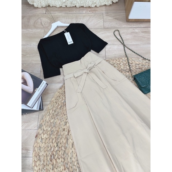 Set Áo Zip Bệt Vai Cùng Chân Váy Váy KaKi Dài
