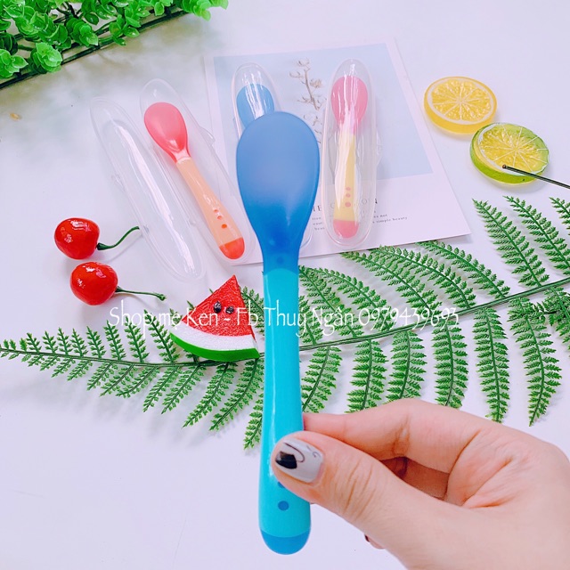 Thìa báo nóng nhựa mềm cho bé ăn dặm