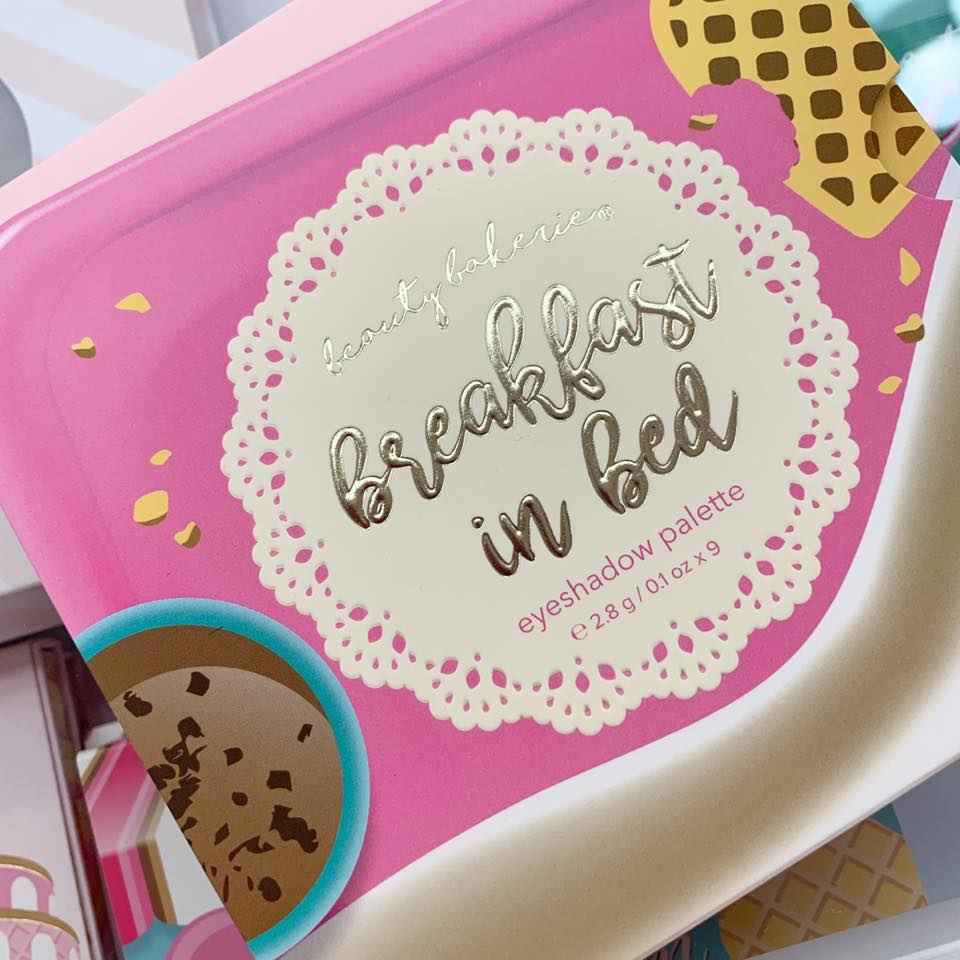 Beauty Bakerie bảng phấn / màu mắt Breakfast In Bed 38$ Boxycharm