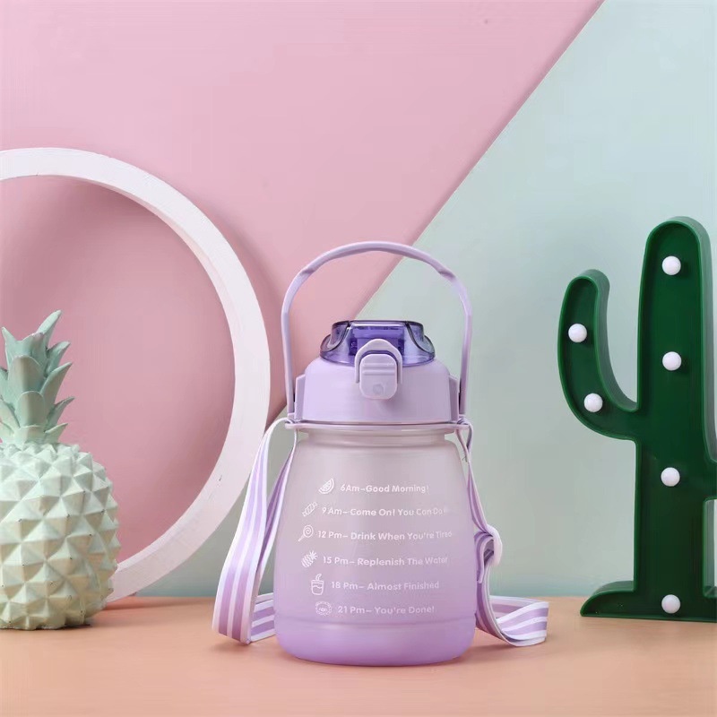 Bình Đựng Nước Dễ Thương Có Vạch Báo Giờ Uống Nước 1200ml Kèm Dây Đeo Và Sticker