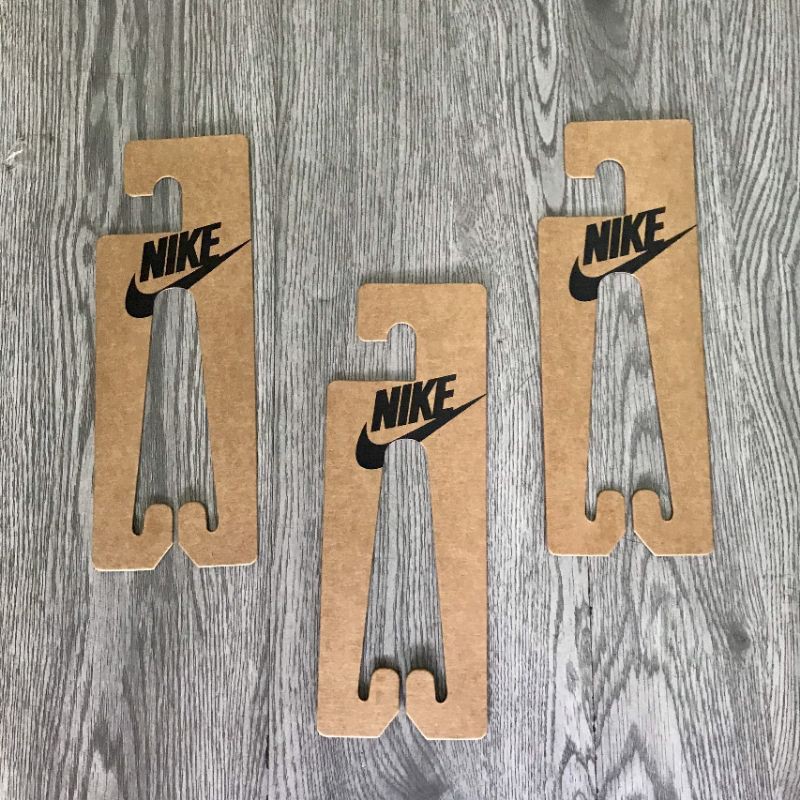 Móc treo giày dép nike adidas