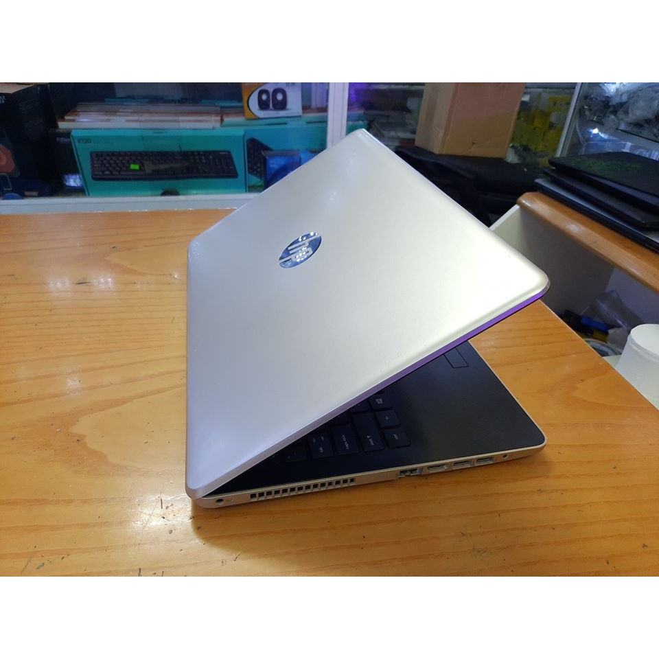 Laptop HP 15-BS Core i3 6006U ,RAM 4GB ,HDD 500GB ,VGA RỜI 2GB ,Màn 15,6inh