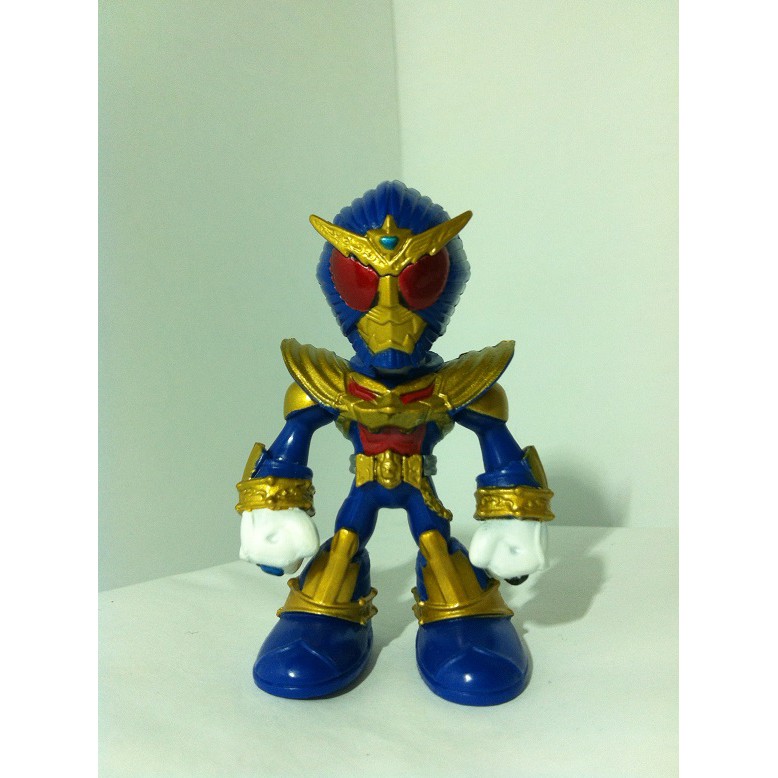 Mô hình nhân vật Kamen Rider Evolving Wizard Kamen Rider Beast Hyper của BANDAI 2013