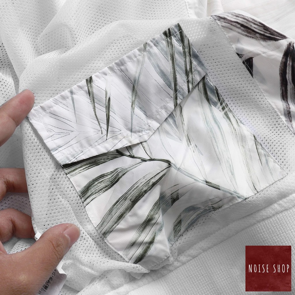 Áo Khoác Gió Hình Lá Trắng