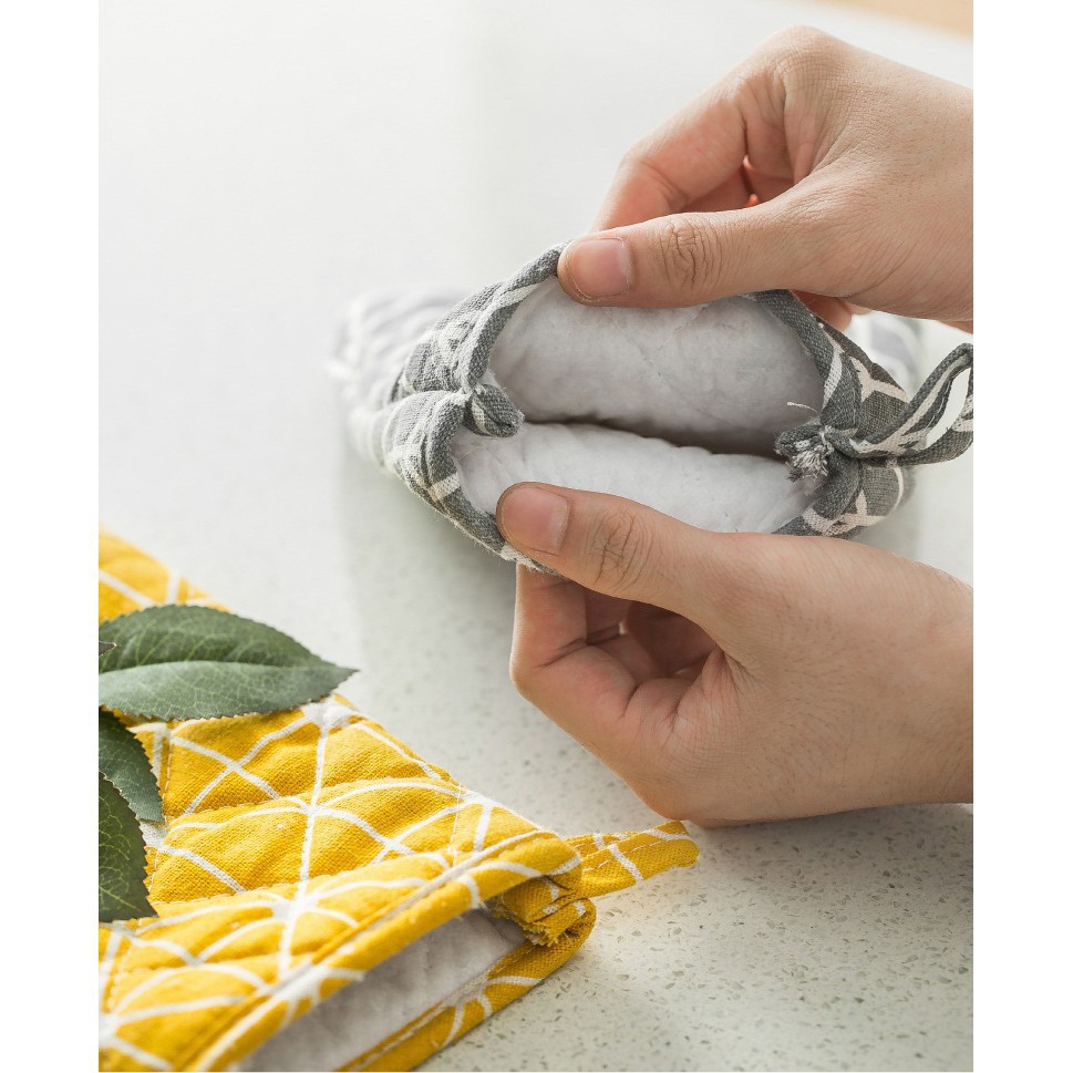 Găng Tay Nhà Bếp Vải Thô Trần Bông 2 Lớp Chống Nhiệt Nhấc Nồi , Găng Tay Làm Bánh 88283 Shop Giao Hàng Nhanh