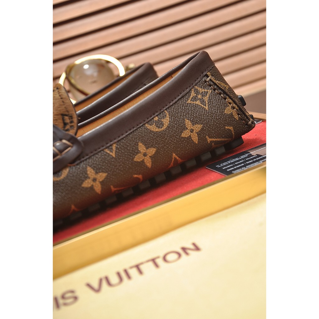 Giày sneakers nam da thật Louis Vuitton LV thiết kế độc đáo, ấn tượng nhưng vẫn mang phong cách cổ điển