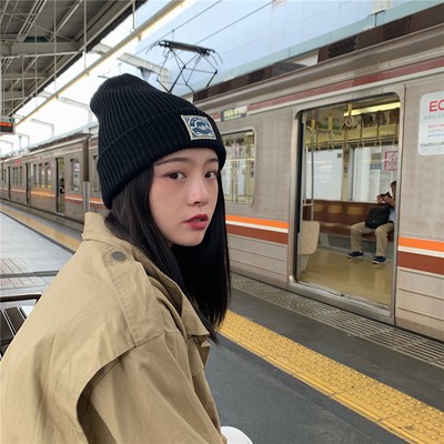 Mũ beanie Dệt Kim Họa Tiết Gấu Bắc Cực Giữ Ấm Dễ Phối Đồ Cho Nam Và Nữ