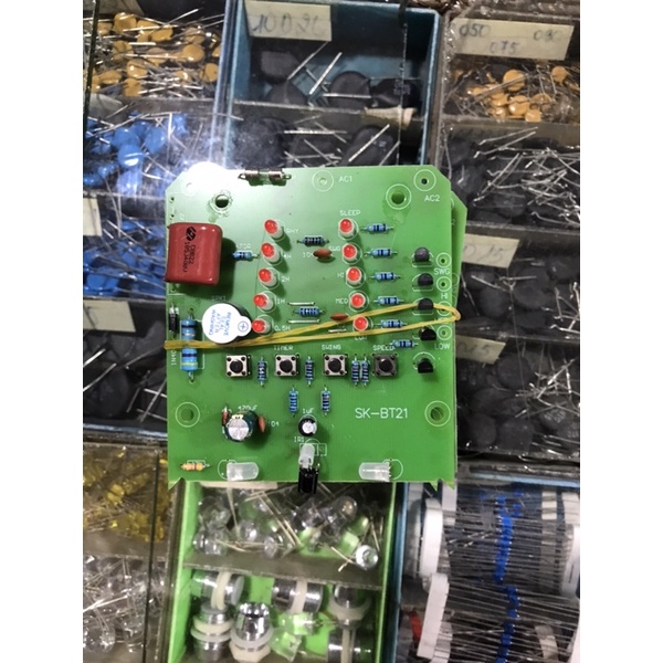 Mạch  quạt senco treo tường