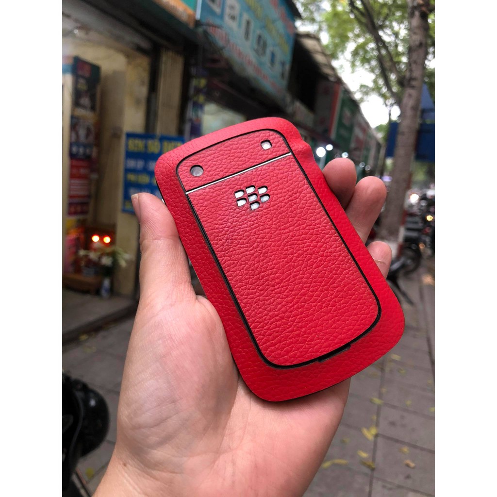 Dán lưng da của BB 9900/9930 trơn không 1 màu