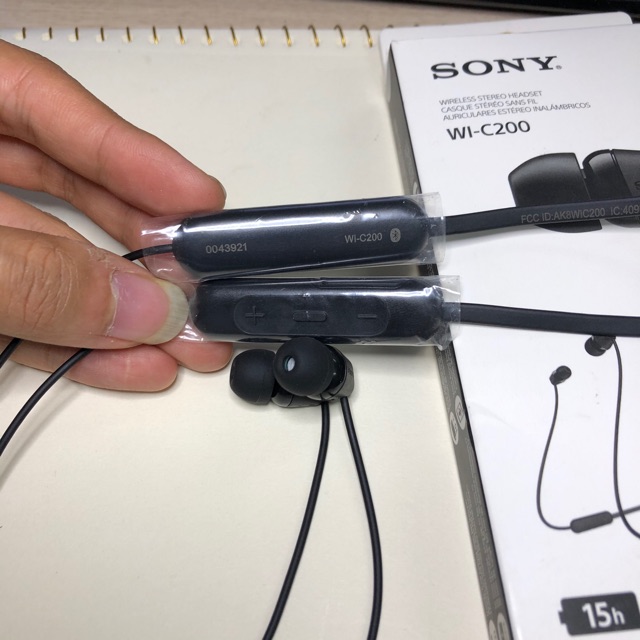 Tai nghe Bluetooth SONY WI-C200 chính hãng