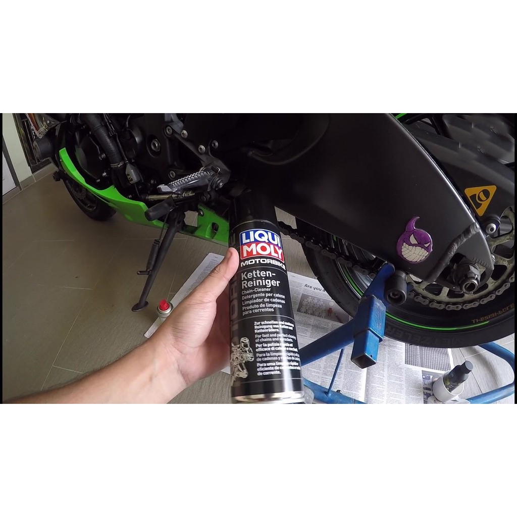 Combo Chai Xịt Vệ Sinh Sên có phốt cao su Liqui Moly 1602 Và Bàn Chải