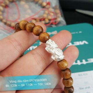 Vòng tay dâu tằm Tỳ hưu bạc may mắn